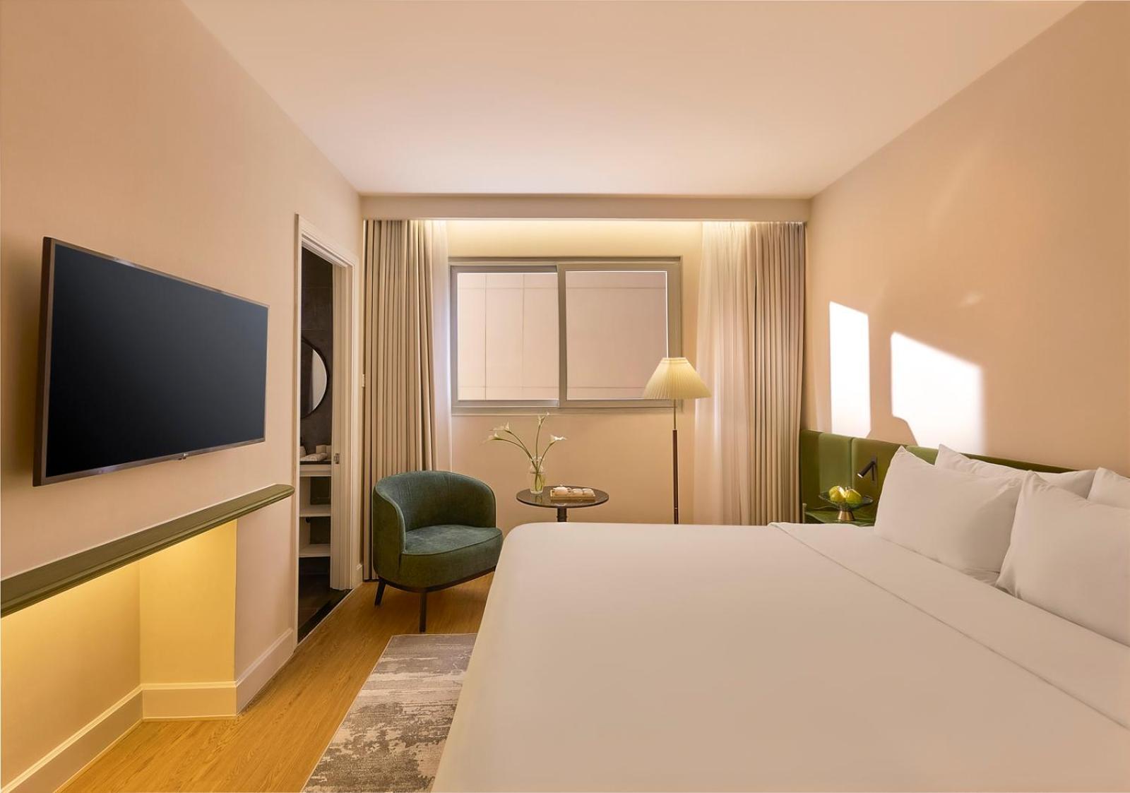 Hotel M Village Premier Thi Sach 4*